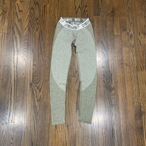 Like New Gymshark Flex Leggings - Khaki/Sand Women’s Size Small